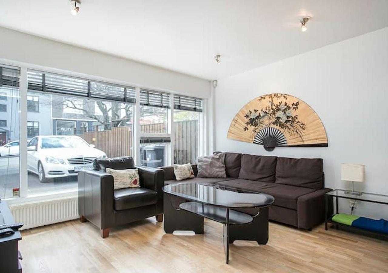 Baron Downtown Apartments Reykjavik Ngoại thất bức ảnh